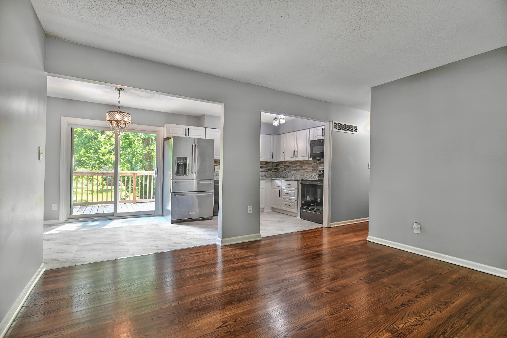 Living & Dining — 8839 Stark Ave