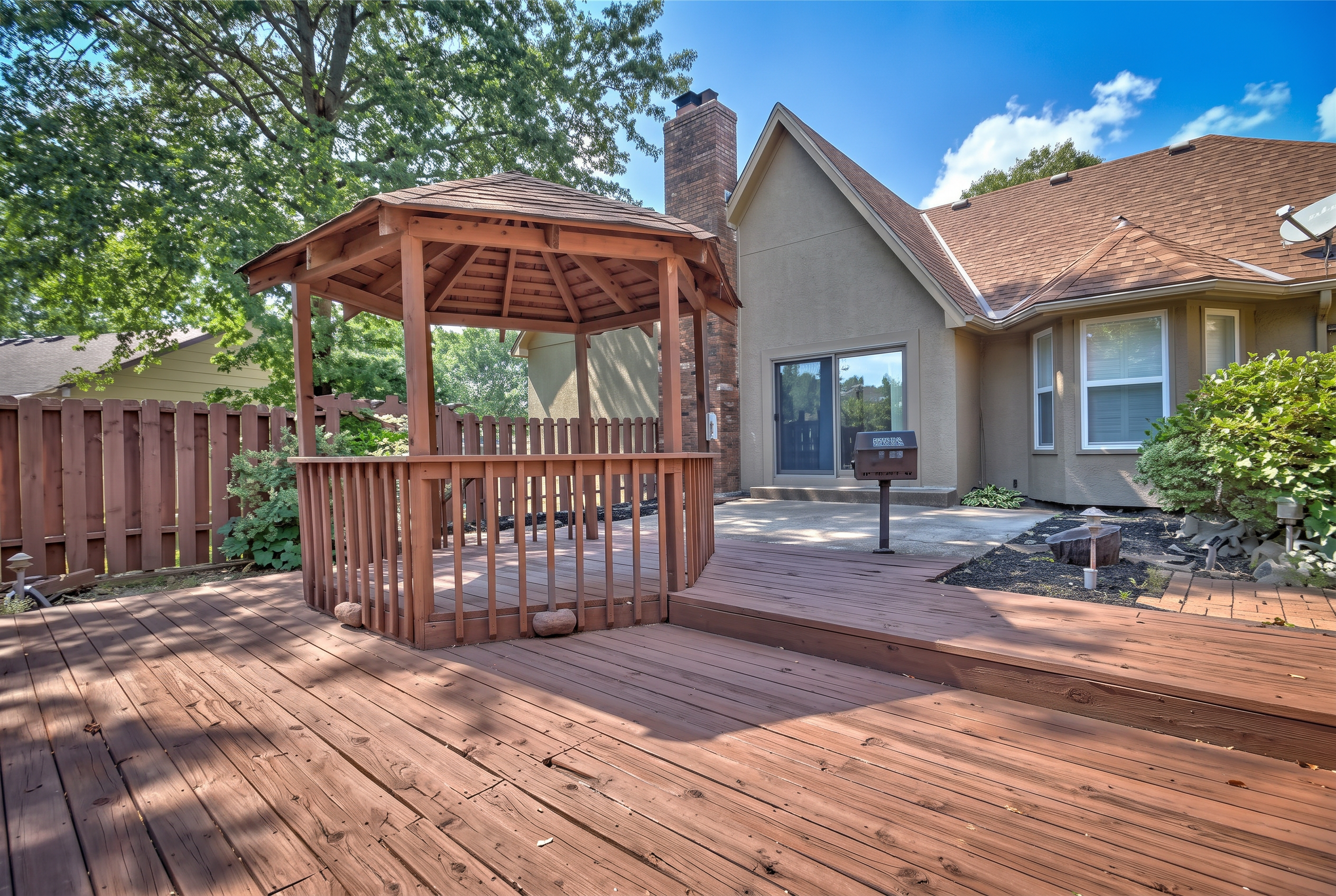 Deck & Gazebo — 9013 Evanston Ct