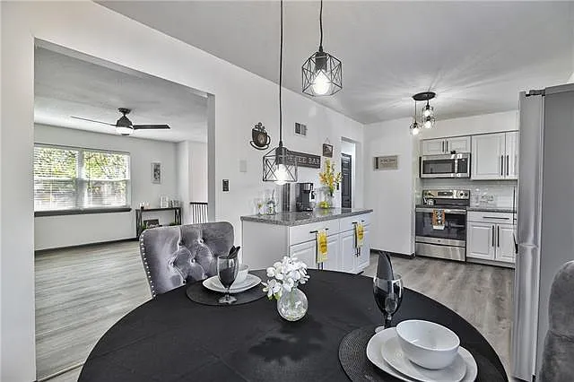 Dining & Kitchen View — 307 N Cleveland Ave
