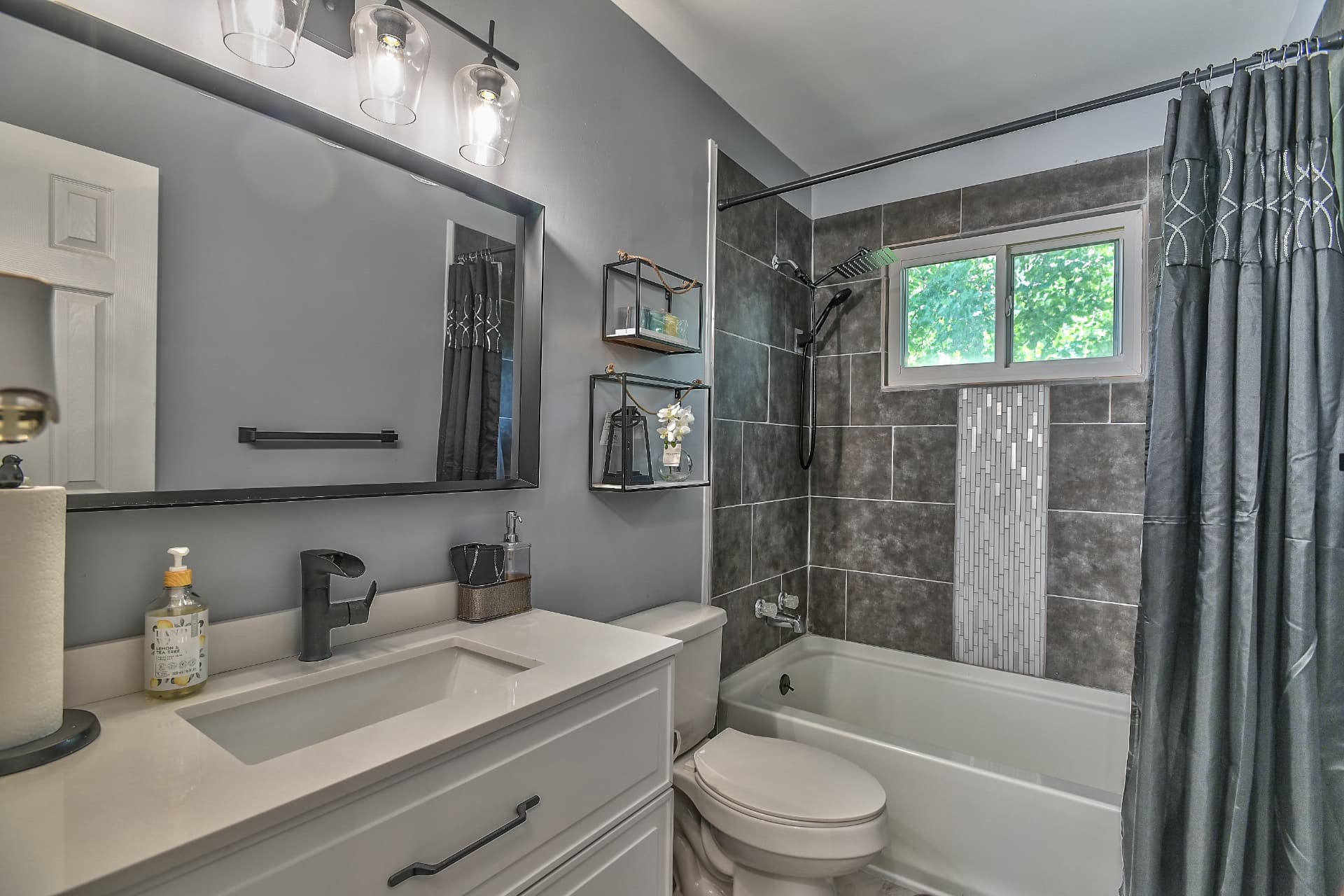 Full Bath — 8839 Stark Ave