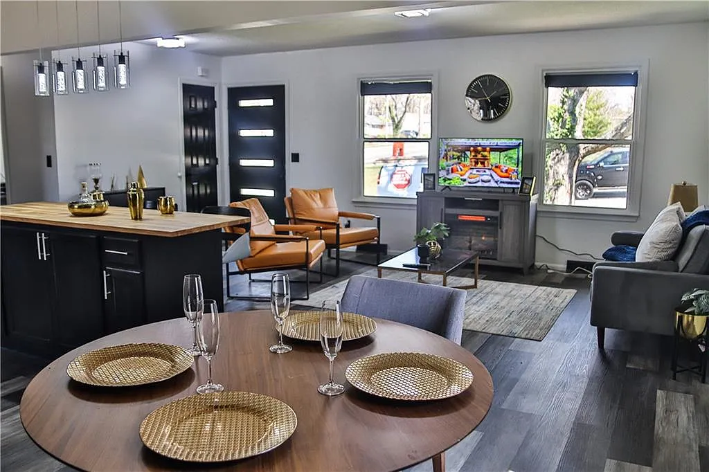 Dining & Living View — 11500 Manchester Ave